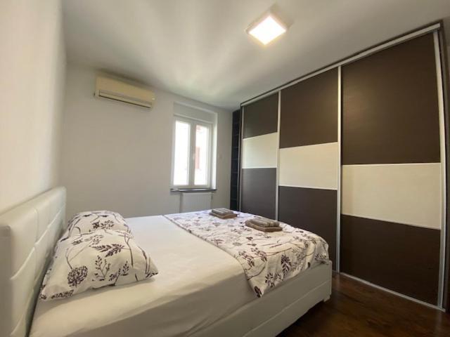 Apartman Mimato Ловран Екстер'єр фото