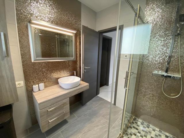 Apartman Mimato Ловран Екстер'єр фото